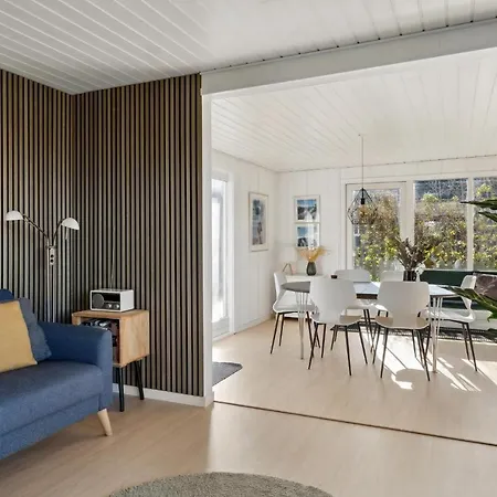 Gorgeous In Logstor With Kitchen