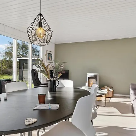Gorgeous In Logstor With Kitchen فندق Løgsted